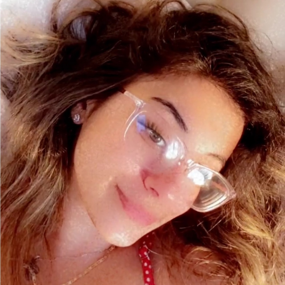 Meet your Posher, Maryam